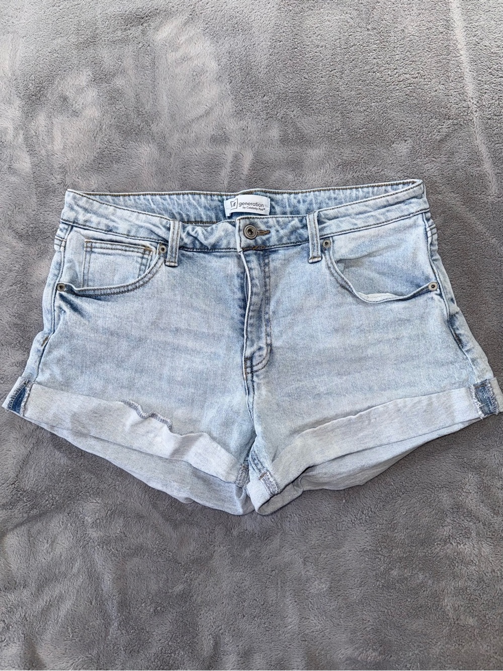 Light Wash Denim Roll-Hem Women’s Shorts